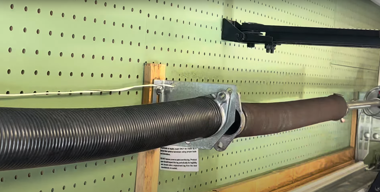 Emergency Garage Door Spring Repair Opa-locka