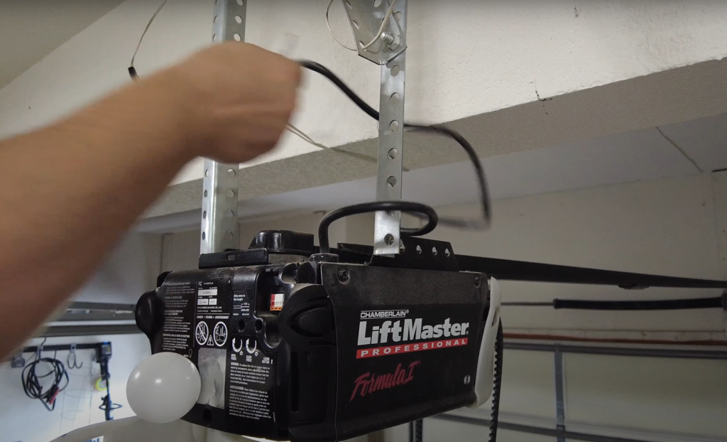 garage door opener installation service of Garage Door Repair Miami Gardens experts.