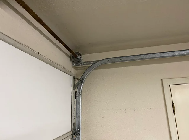 Off-Track Garage Door Repair Golden Glades